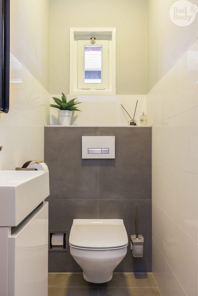 24_2020_Bruggink_KleinNibbelink_Lichtbruin_Badkamer_S_HR-1600×2400-1